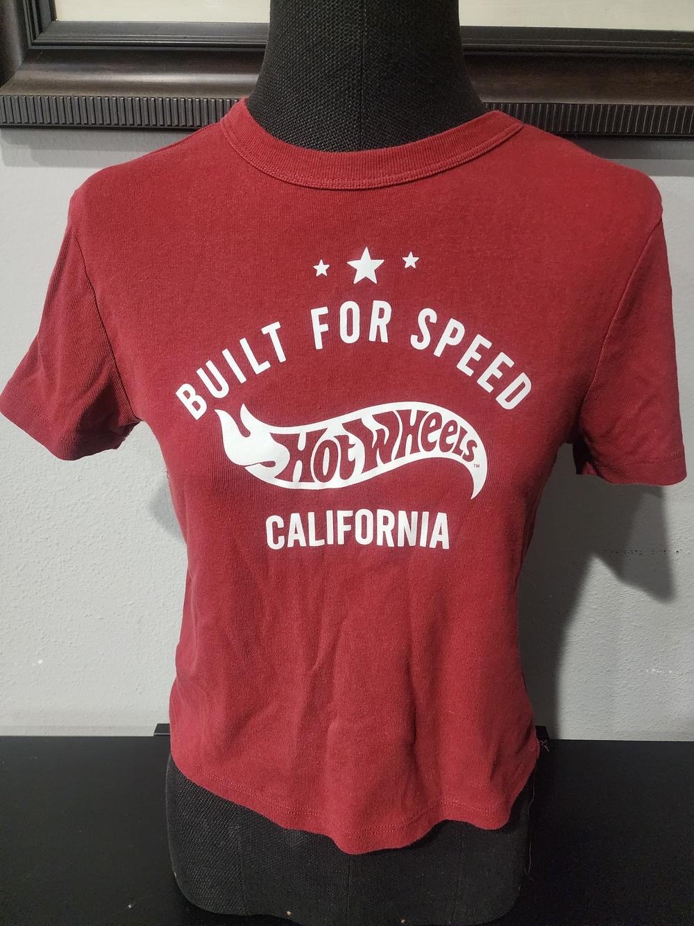 Hot Wheels Women's Red 'Built for Speed' Crop Tee